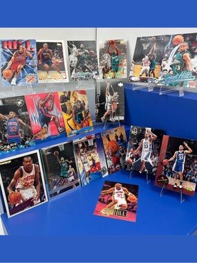 Grant Hill Vintage lot of 17 w 5 Rookie cards (Duke, Pistons)